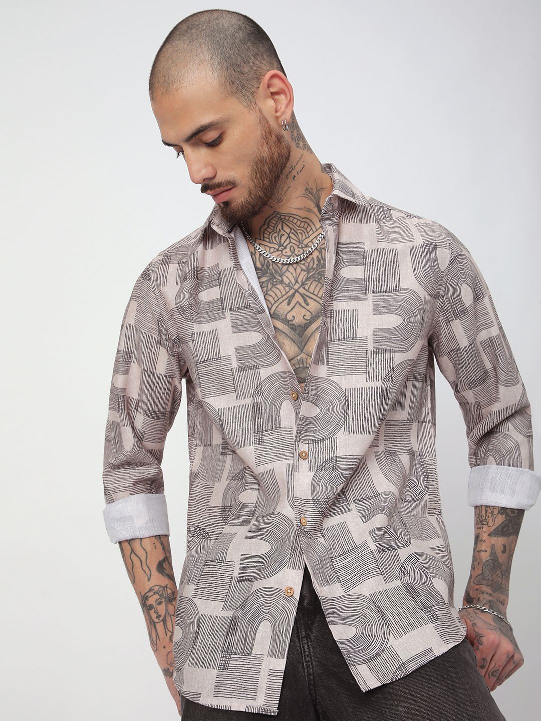 

VASTRADO Men Classic Slim Fit Cutaway Collar Abstract Printed Cotton Casual Shirt, Beige