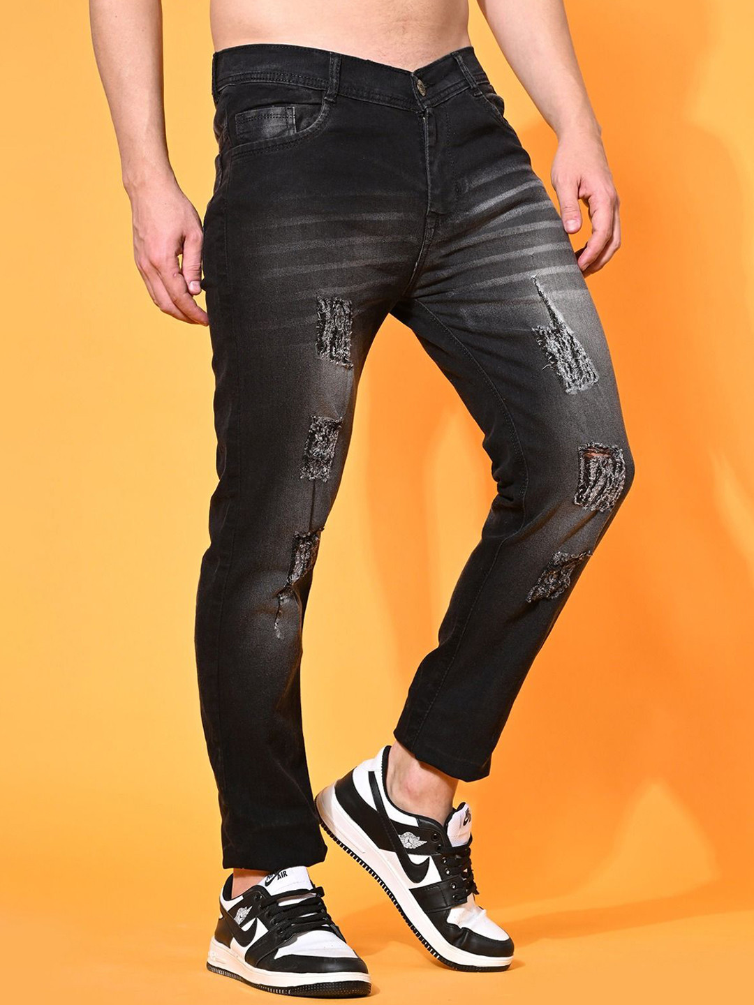 

LINARIA Men Classic Mid-Rise Straight Fit Highly Distressed Light Fade Jeans, Black