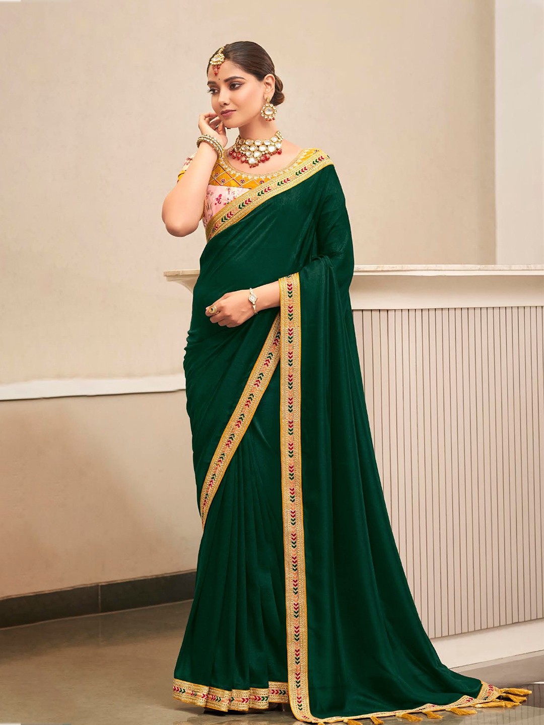 

MAHALASA Solid Embroidered Saree With Unstitched Blouse Piece, Green