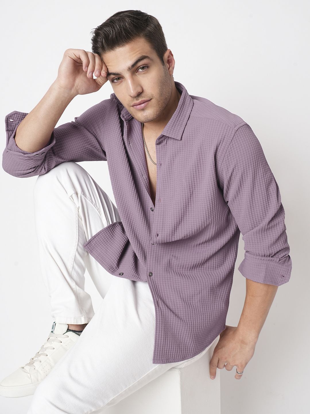 

VASTRADO Men Classic Slim Fit Cutaway Collar Textured Casual Shirt, Purple