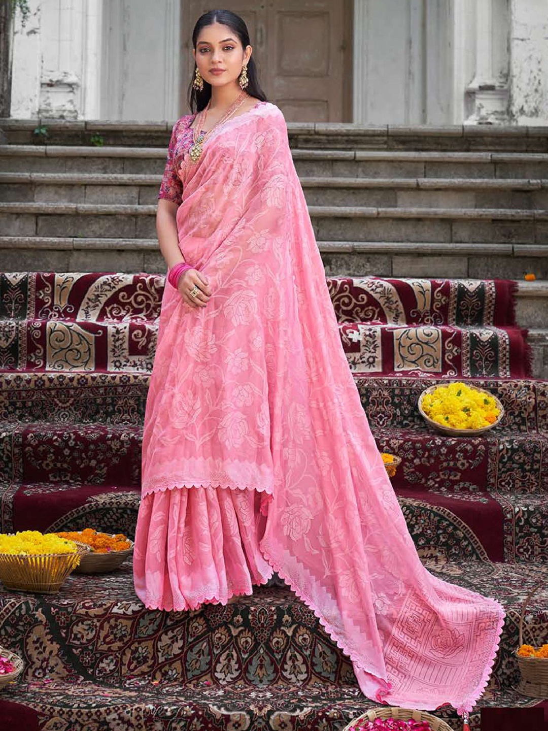 

MAHALASA Floral Printed Pure Chiffon Saree, Pink