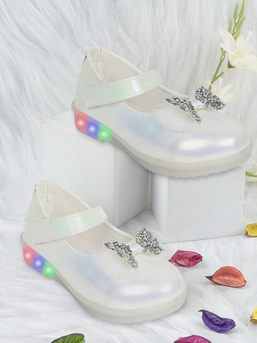 

BAESD Girls Embellished Party Fashion Ballerinas, White