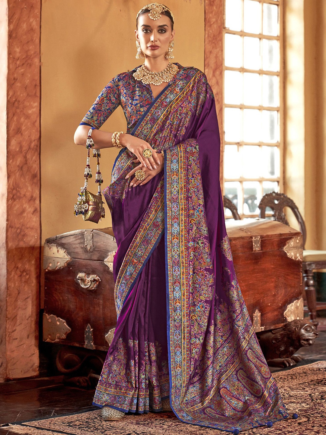 

elora Paisley Printed Banarasi SareeWith Unstitched Blouse Piece, Purple
