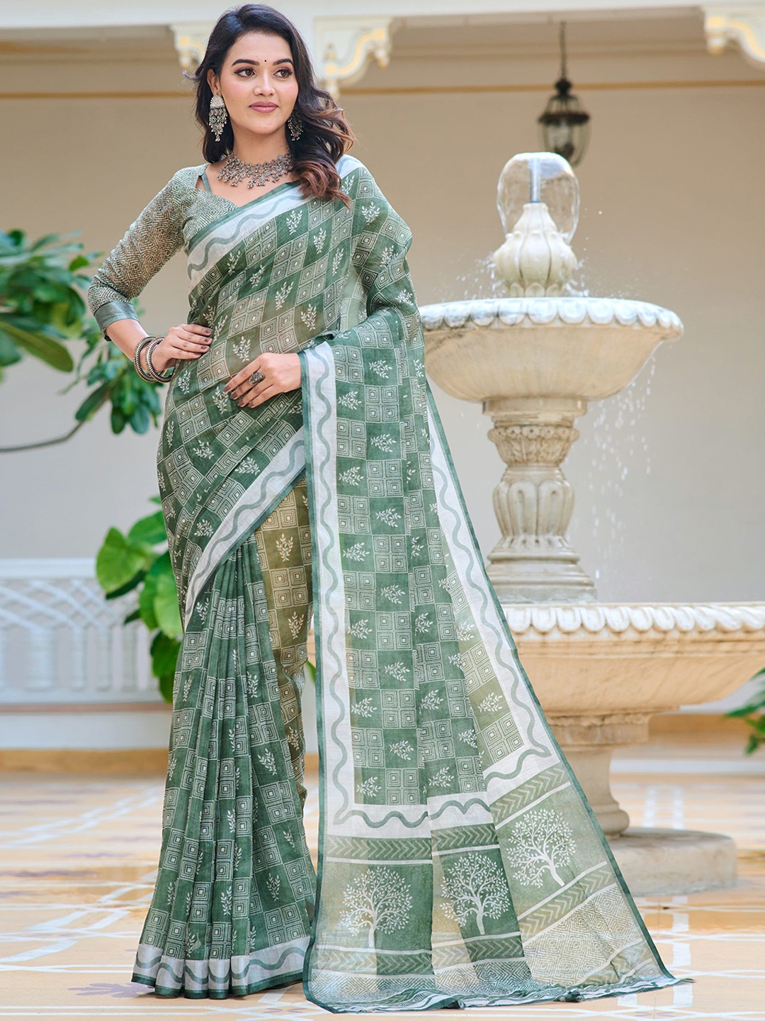 

Mitera Woven Design Printed Zari Saree, Green