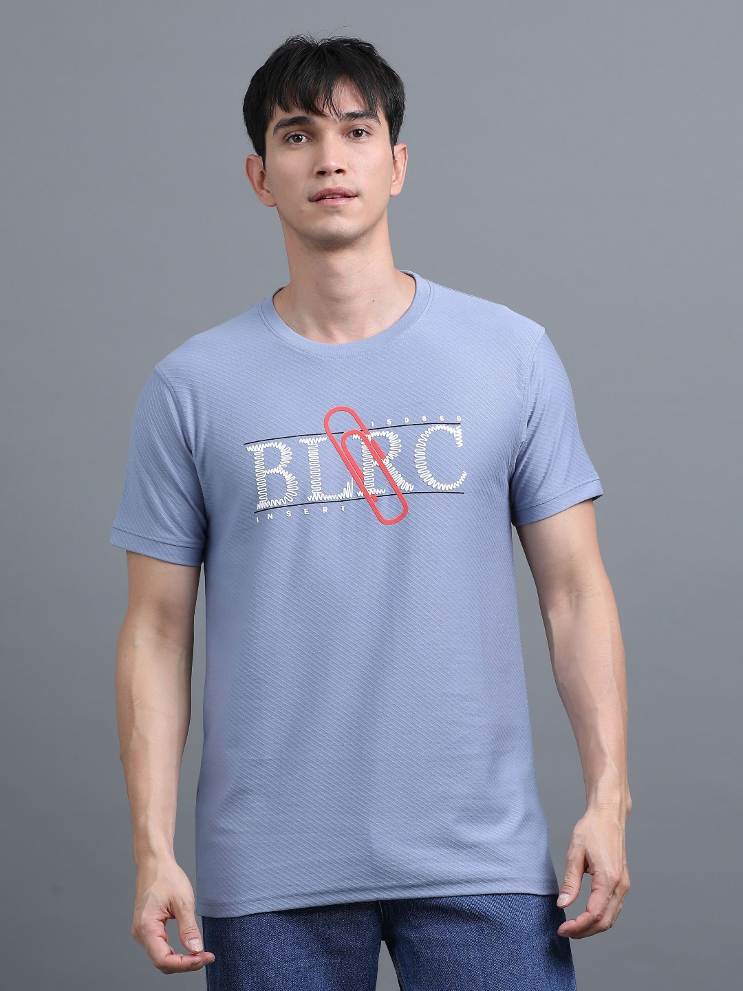 

BLUE ARC Men Graphic Printed Round Neck T-shirt