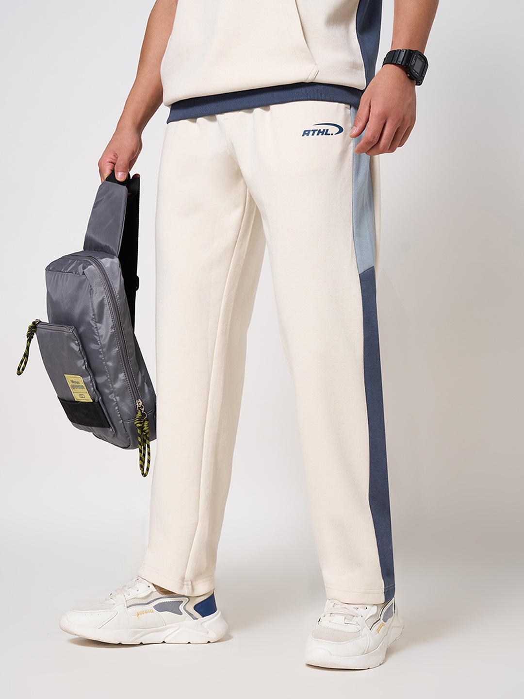 

Ajile by Pantaloons Men Side Stripe-Detail Relaxed-Fit Track Pants, Cream