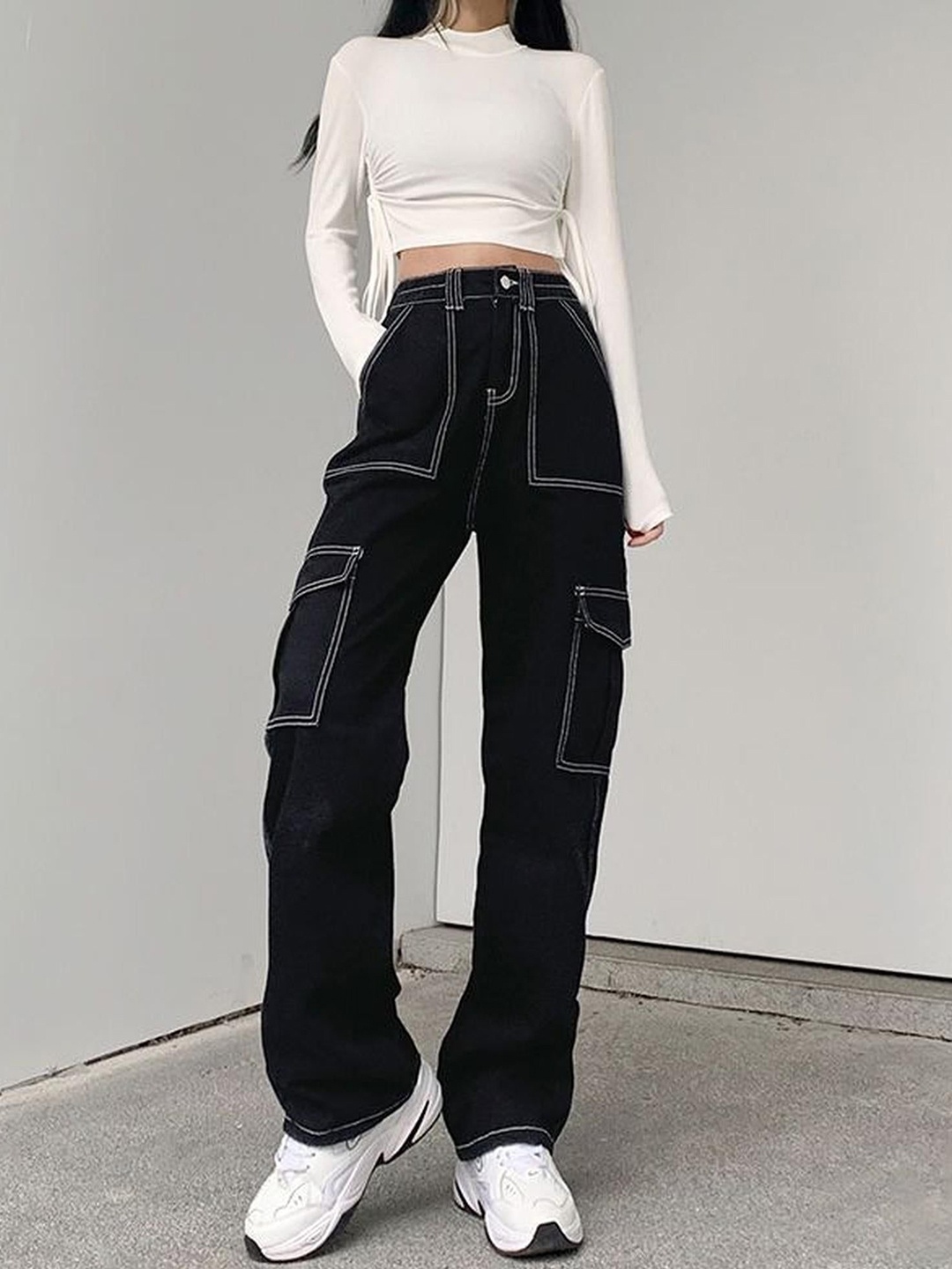 

Outzidr Women Original Regular Fit Mid-Rise Jeans, Black