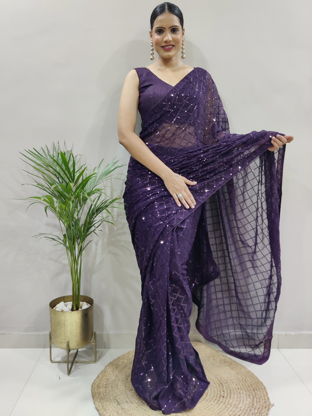 

THE52 Embellished Sequinned Pure GeorgetteSaree, Purple