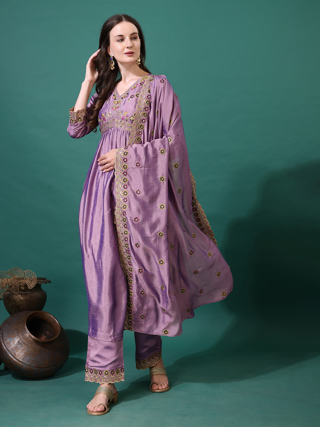 

Hirvanti Fashion Floral Yoke Design Empire V-Neck Embroidered Kurta With Trouser Dupatta, Purple