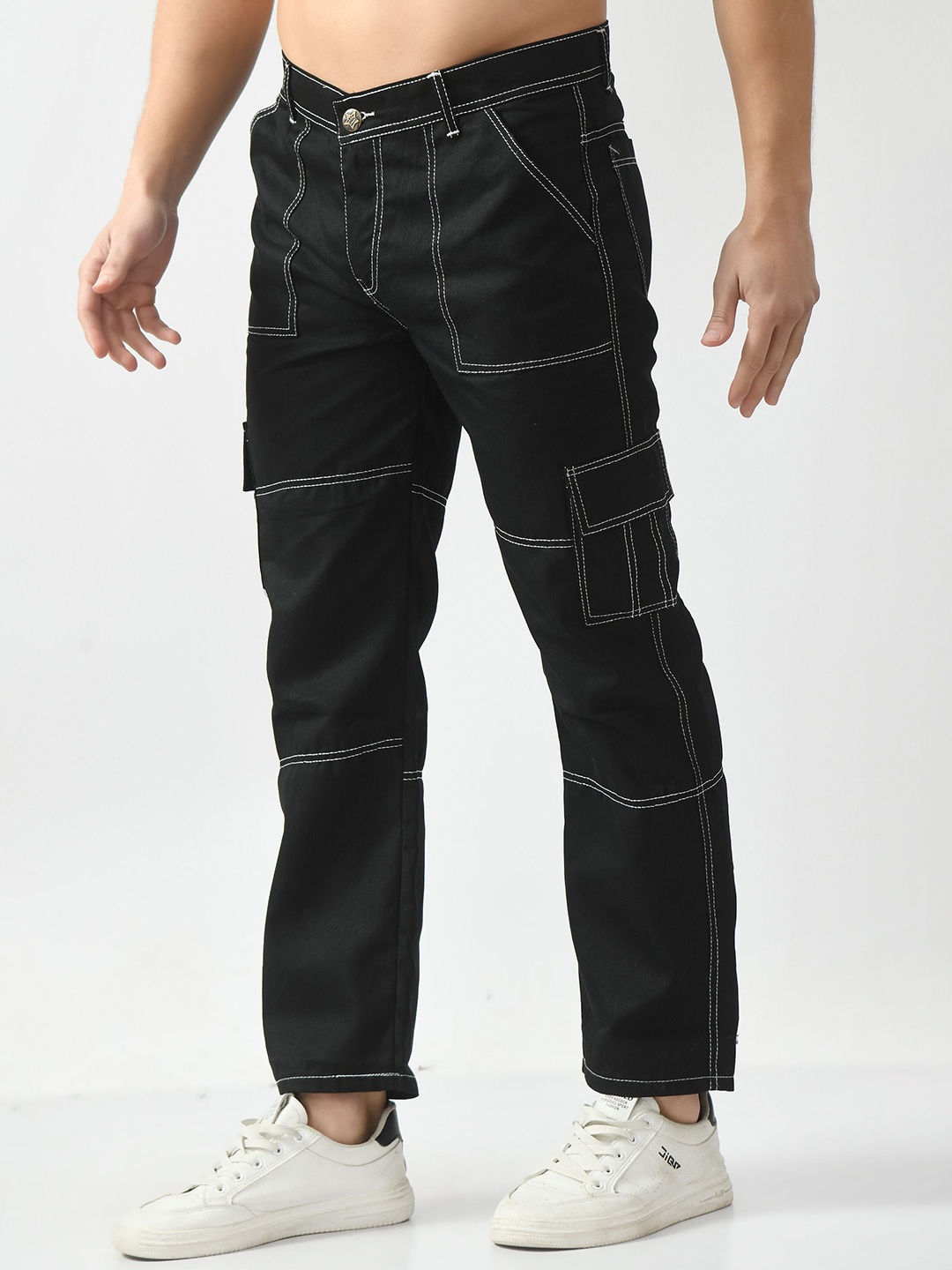 

LINARIA Men Classic Regular Fit Mid-Rise Jeans, Black