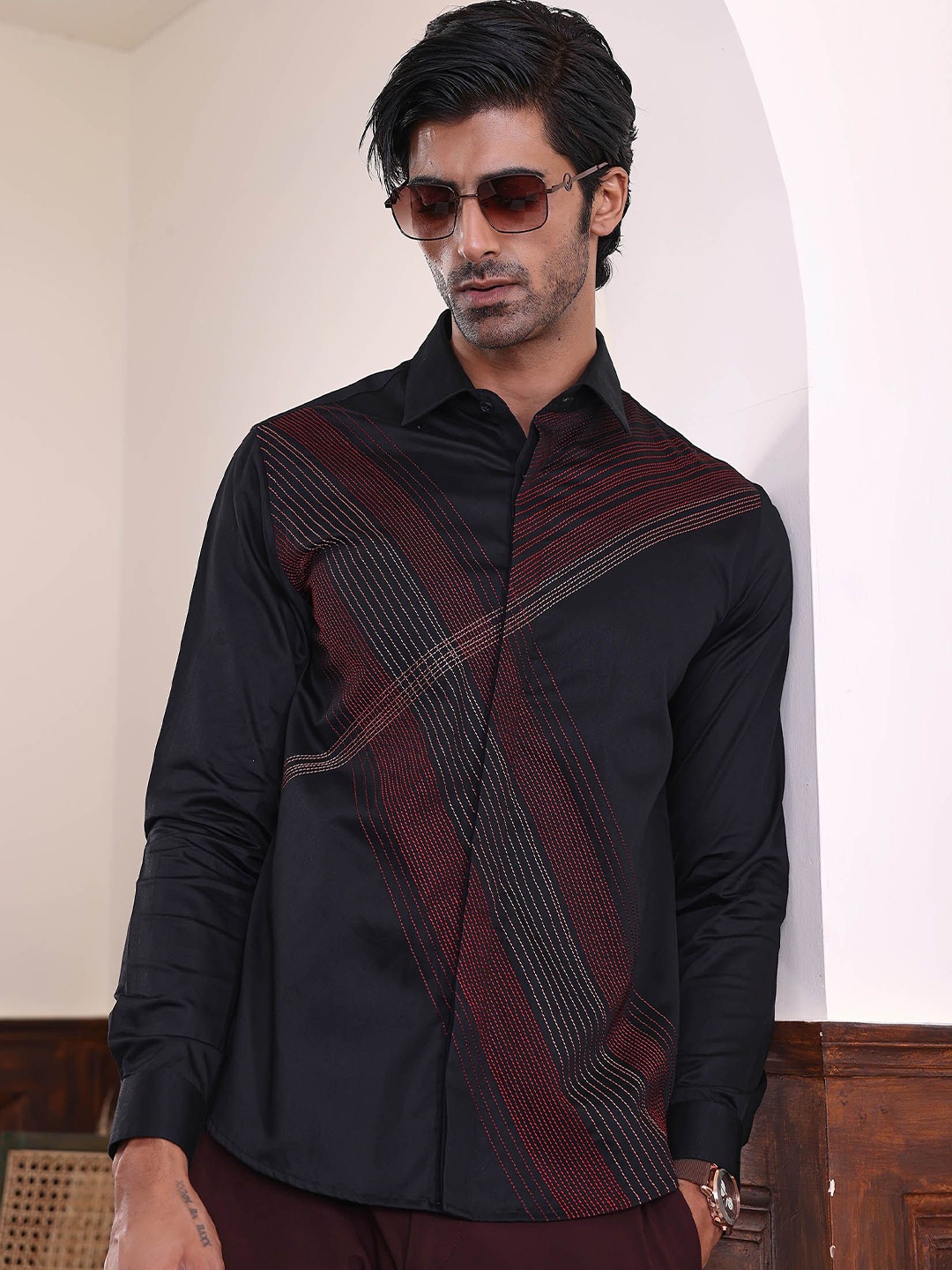 

ABKASA Men Classic Slim Fit Spread Collar Abstract Printed Cotton Casual Shirt, Black