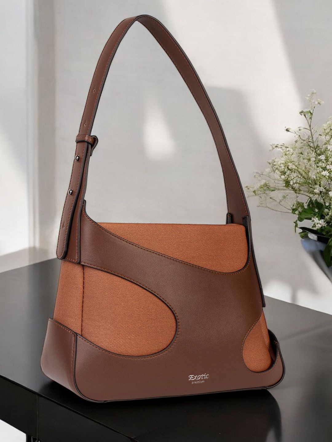 

Exotic Women Textured Structured Leather Handheld Bag, Brown