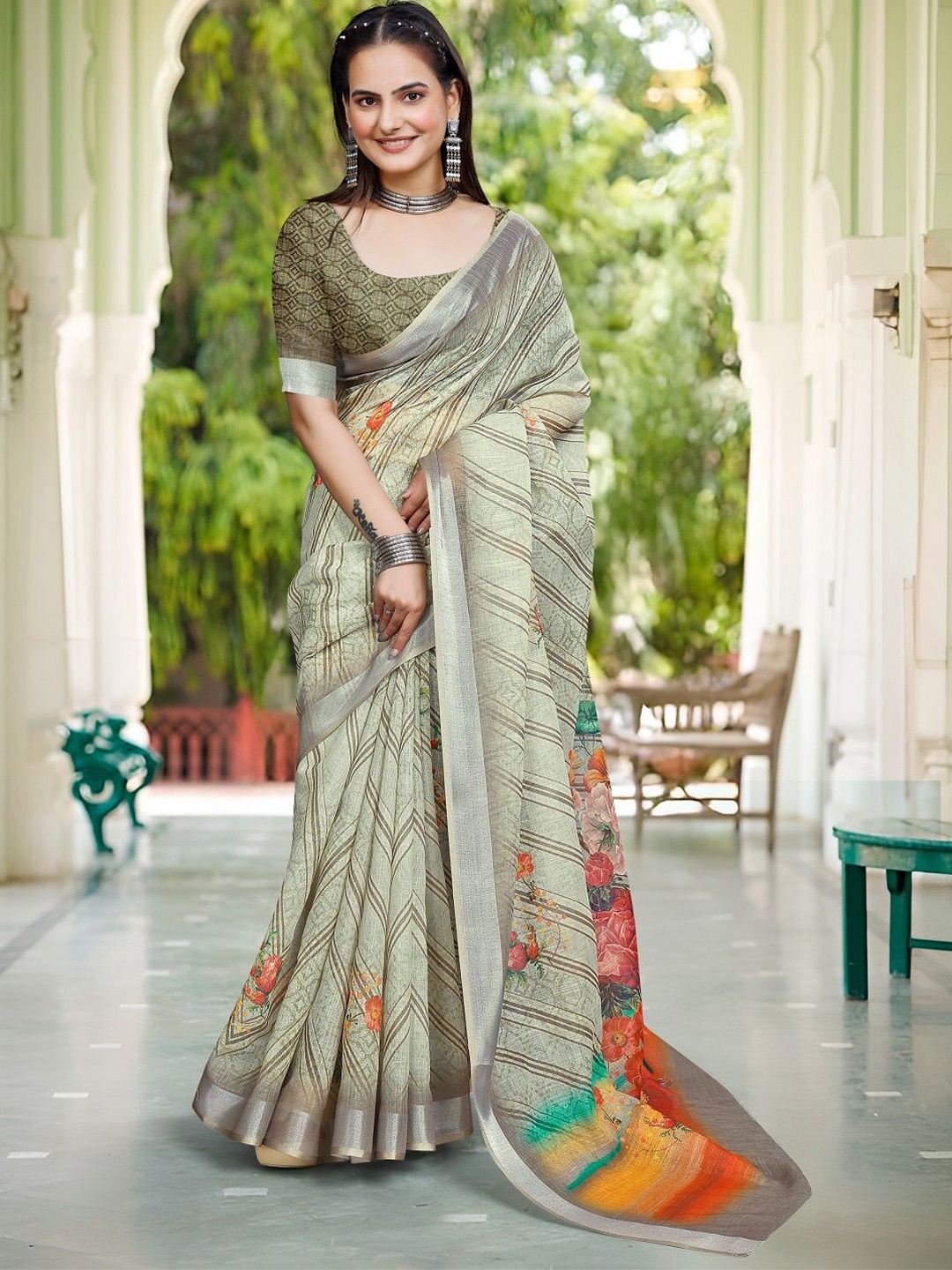 

Nimidiya Striped Zari Pure Cotton Saree, Beige