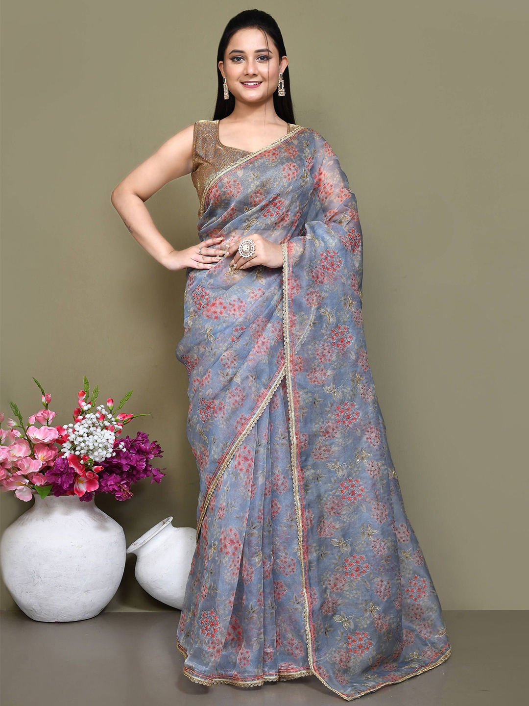 

THREAD SAGA Floral Embroidered Organza Saree, Grey