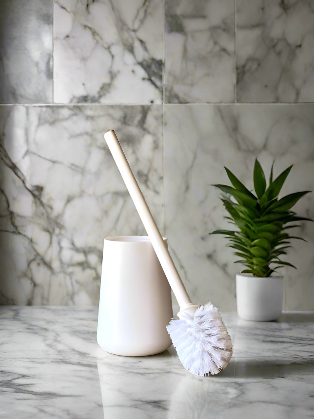 

Mason Home Wisp White Toilet Brush Holder