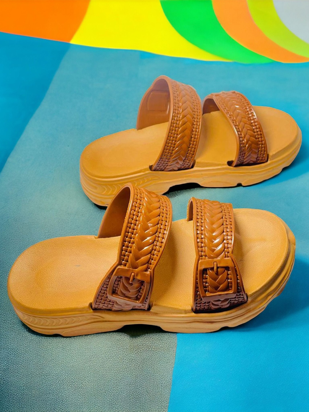 

FABBMATE Girls Self Design Flip Flops, Brown