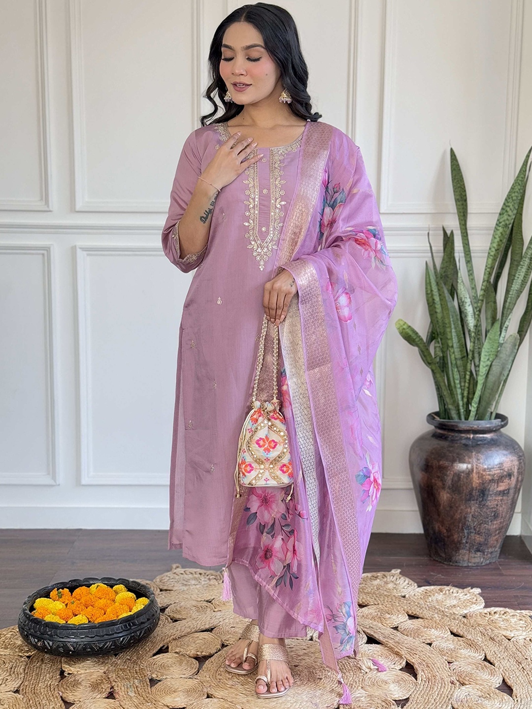 

4 season Floral Embroidered Zari Work Chanderi Silk Straight Kurta With Trousers & Dupatta, Purple