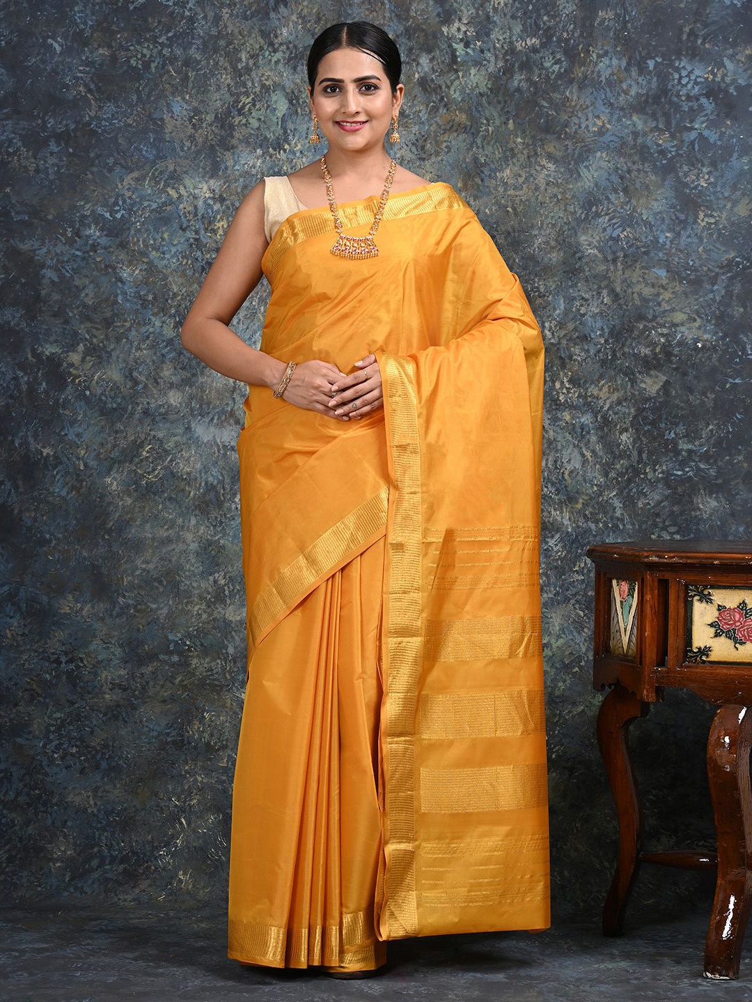 

Ushvii Zari Pure Silk Kanjeevaram Saree, Mustard