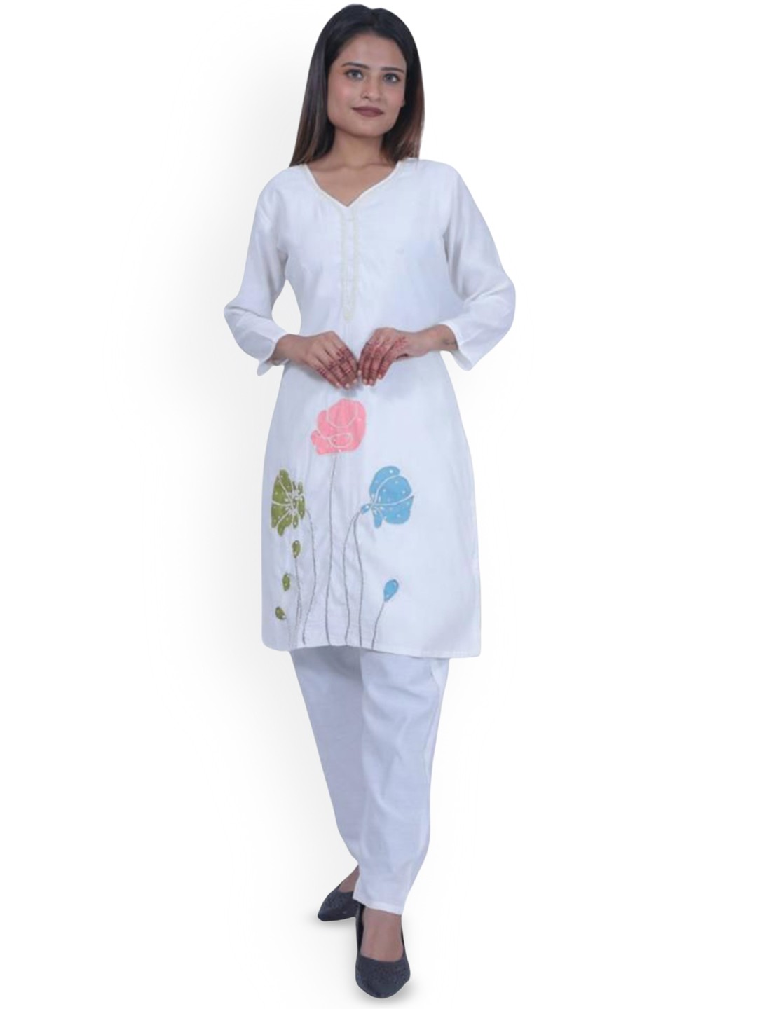 

Wavy Collection Floral Embroidered Pure Silk Straight Kurta with Trousers, White