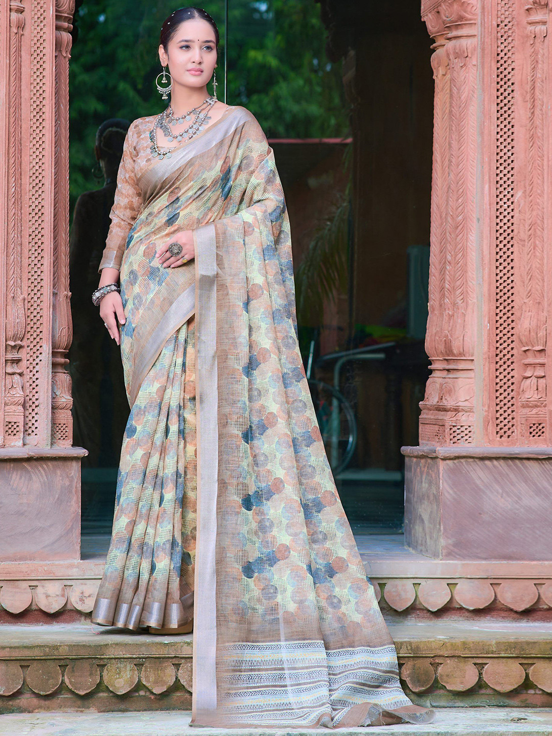 

Mitera Printed Zari Pure Cotton Saree, Brown