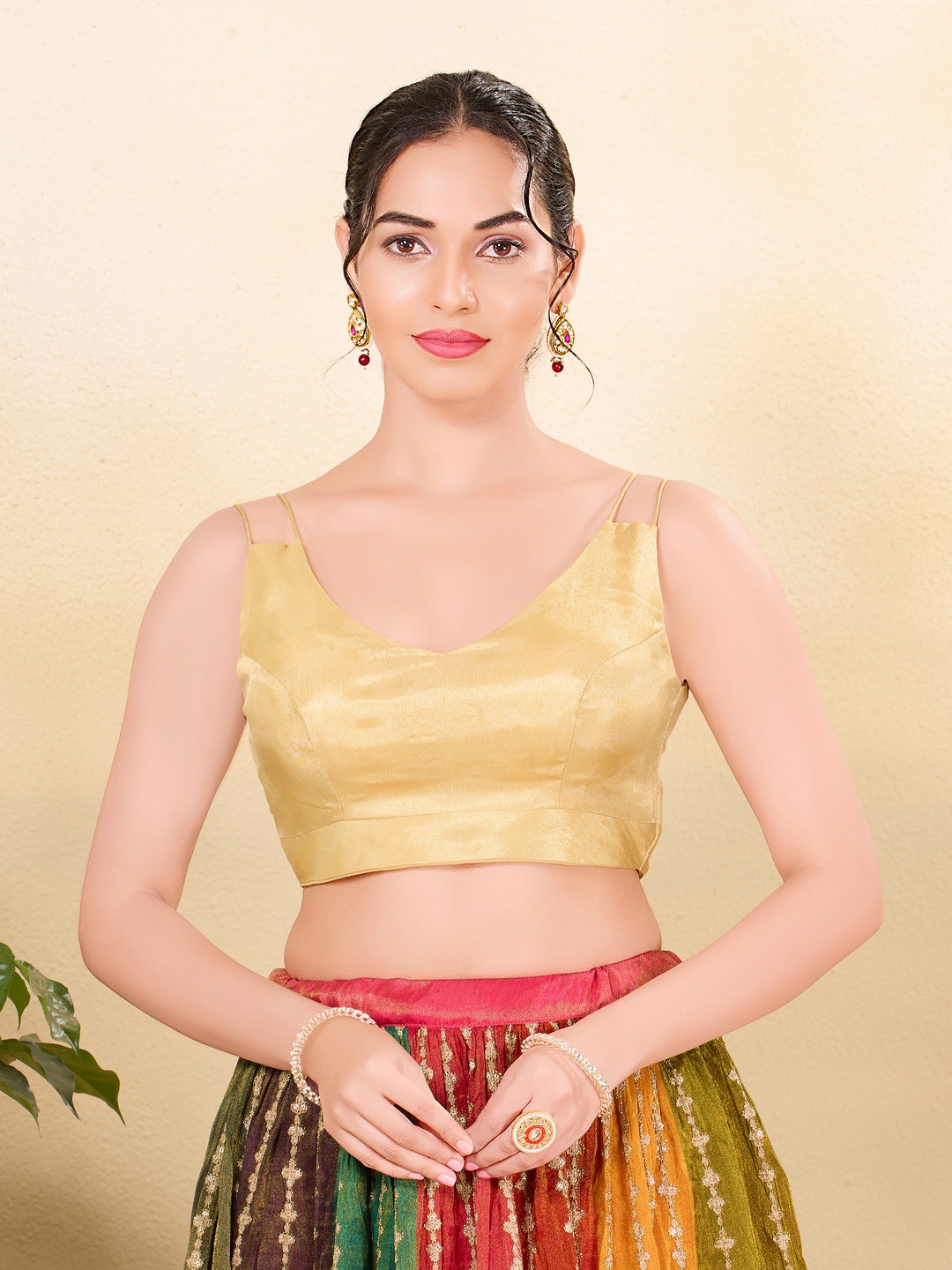 

VAMAS - THE DESIGNER BLOUSES Women Round Neck Padded Saree Blouse, Gold