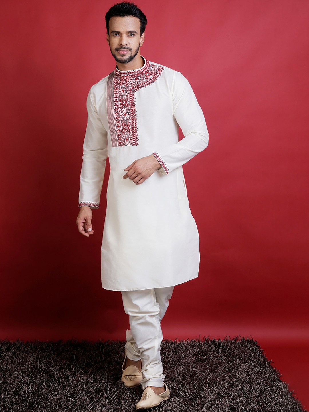 

KHAAS Ethnic Motifs Embroidered Thread Work Band Collar Cotton Silk Straight Kurta, White