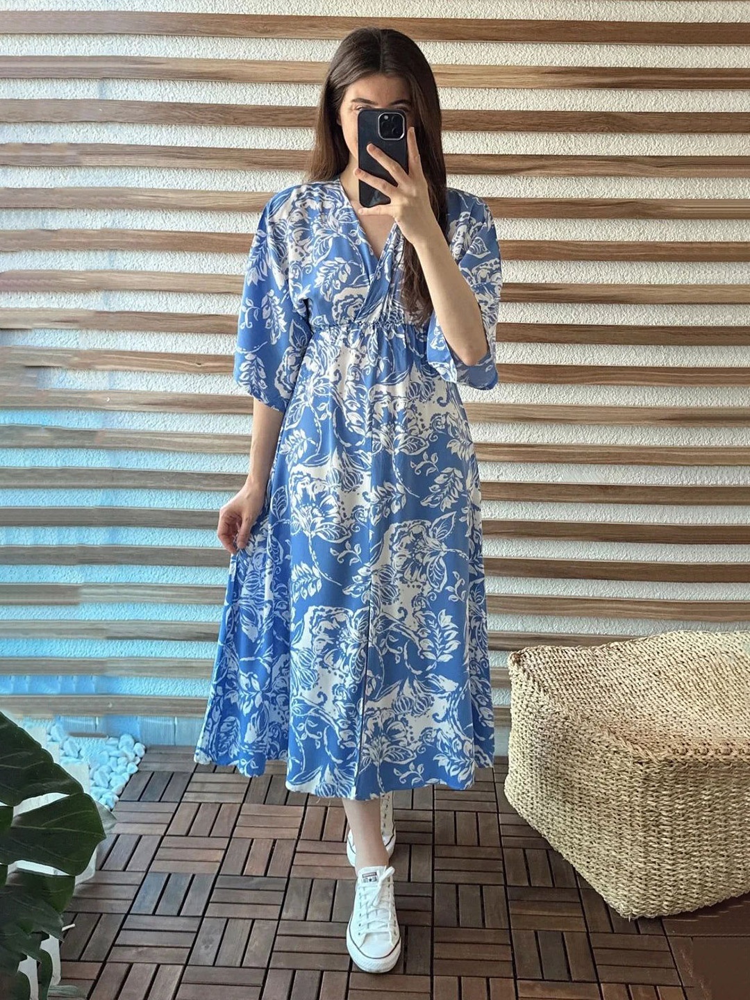 

MANOJAVA Women Printed Formal Fit & Flare Maxi Dress, Blue