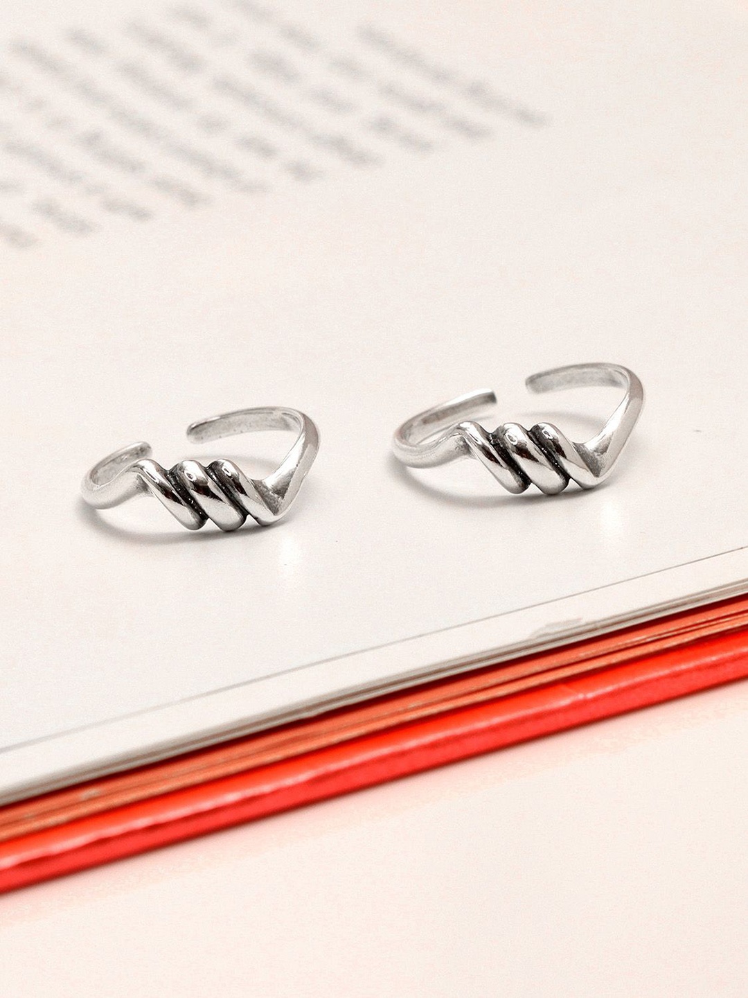 

LeCalla 925 Sterling Silver Rhodium-Plated Adjustable Toe Rings