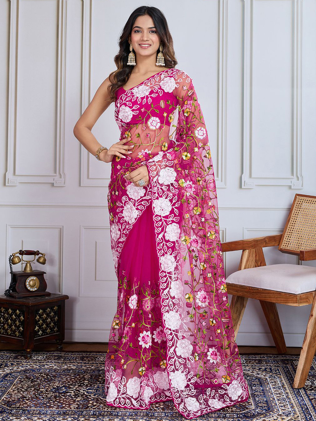 

House of Pataudi Floral Embroidered Saree, Pink