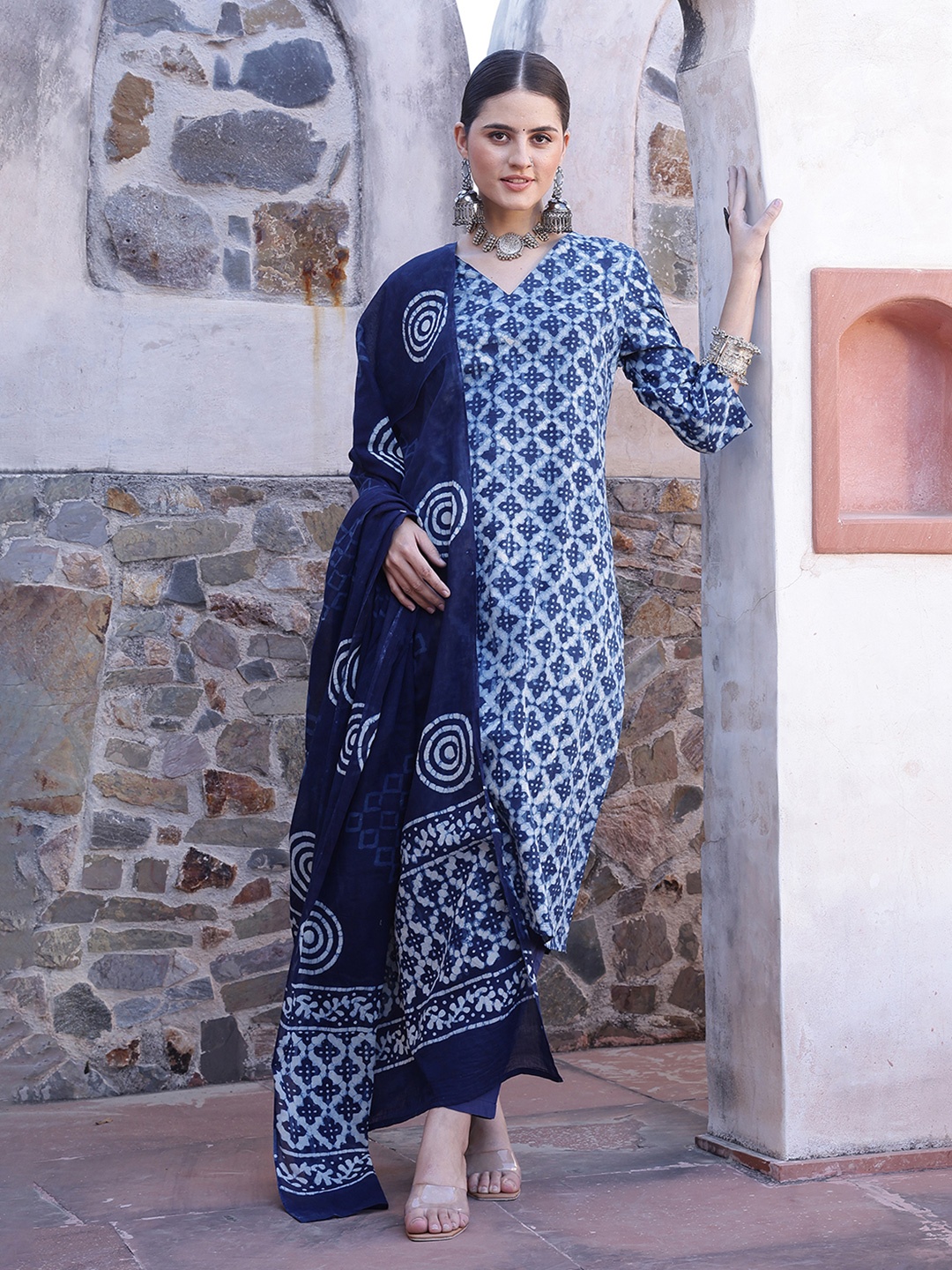 

Taavi Ethnic Motifs Printed Pure Cotton Straight Kurta & Trouser With Dupatta, Blue