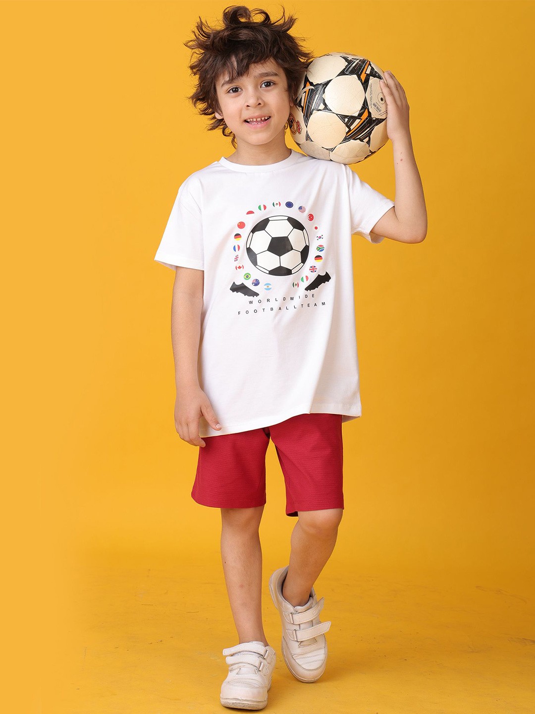 

Anthrilo Printed T-Shirt With Shorts Clothing Set, White