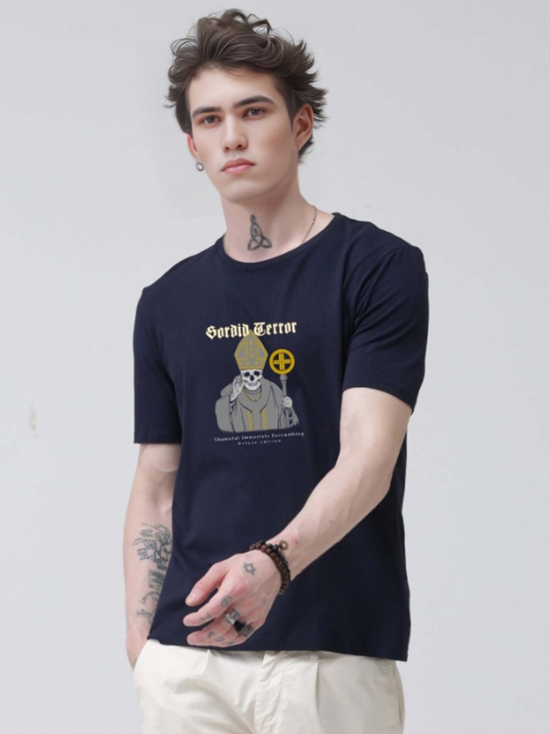 

Enciger Men Printed Applique T-shirt, Navy blue