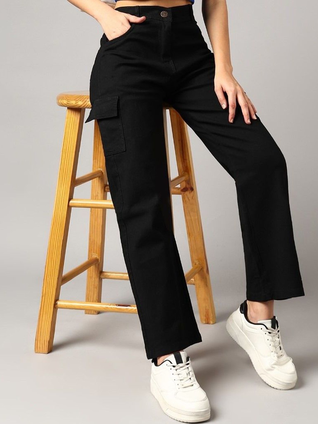 

LINARIA Women Classic Relaxed Fit Cotton Cargo Jeans, Black