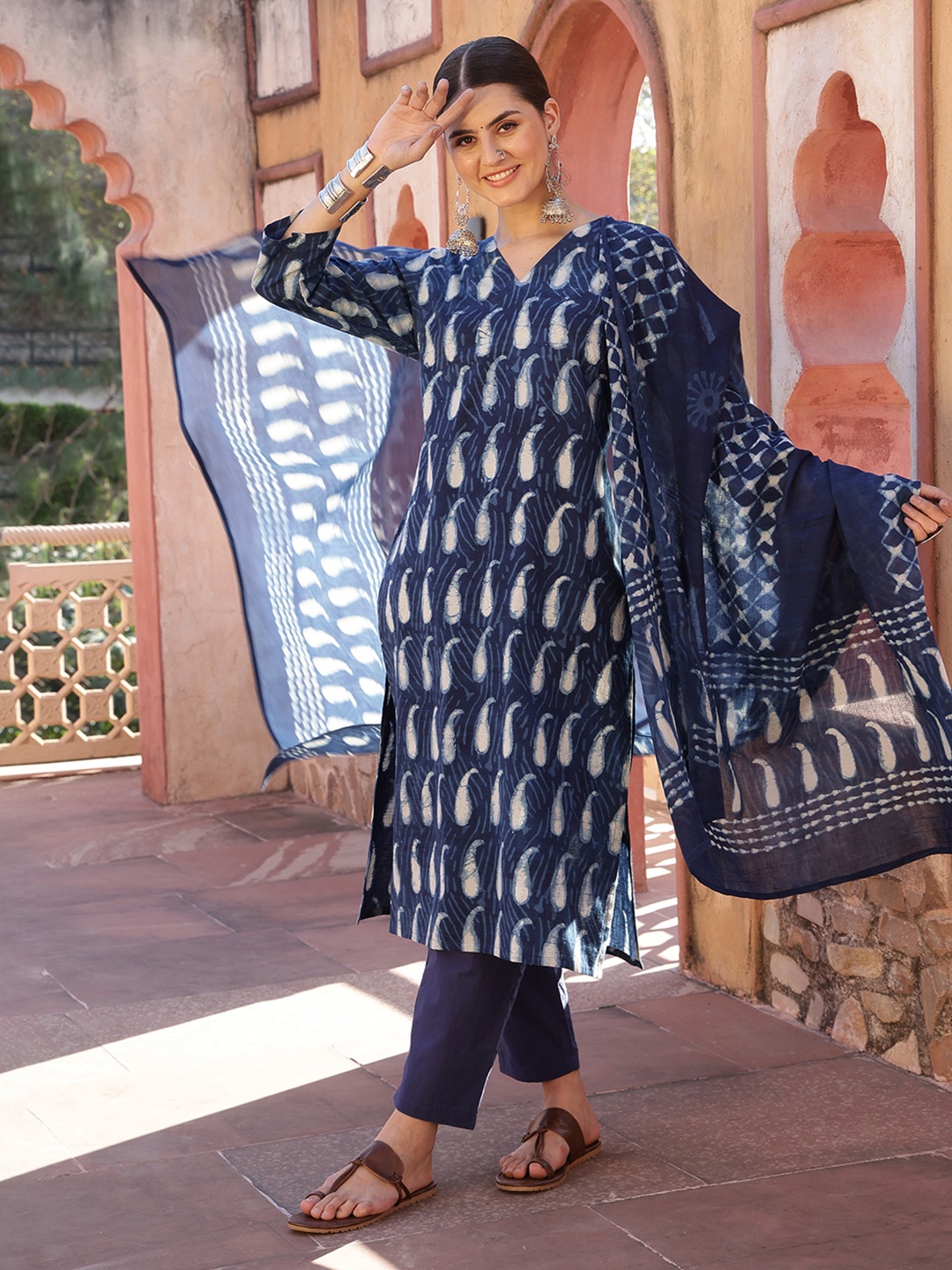 

Taavi Ethnic Motifs Printed Pure Cotton Straight Kurta & Trouser With Dupatta, Blue