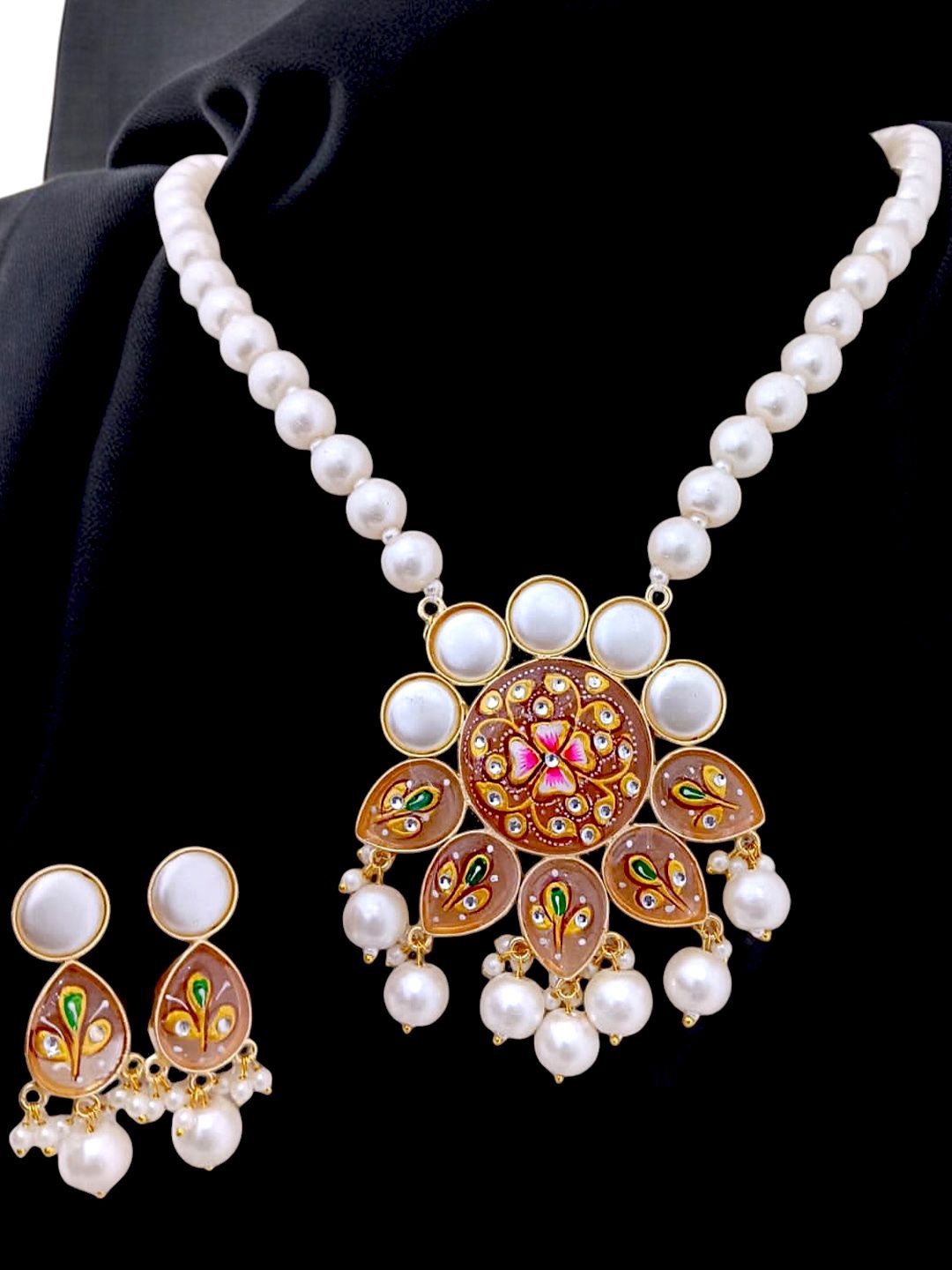 

TISHUL JEWELS Gold-Plated Necklace Set, Peach