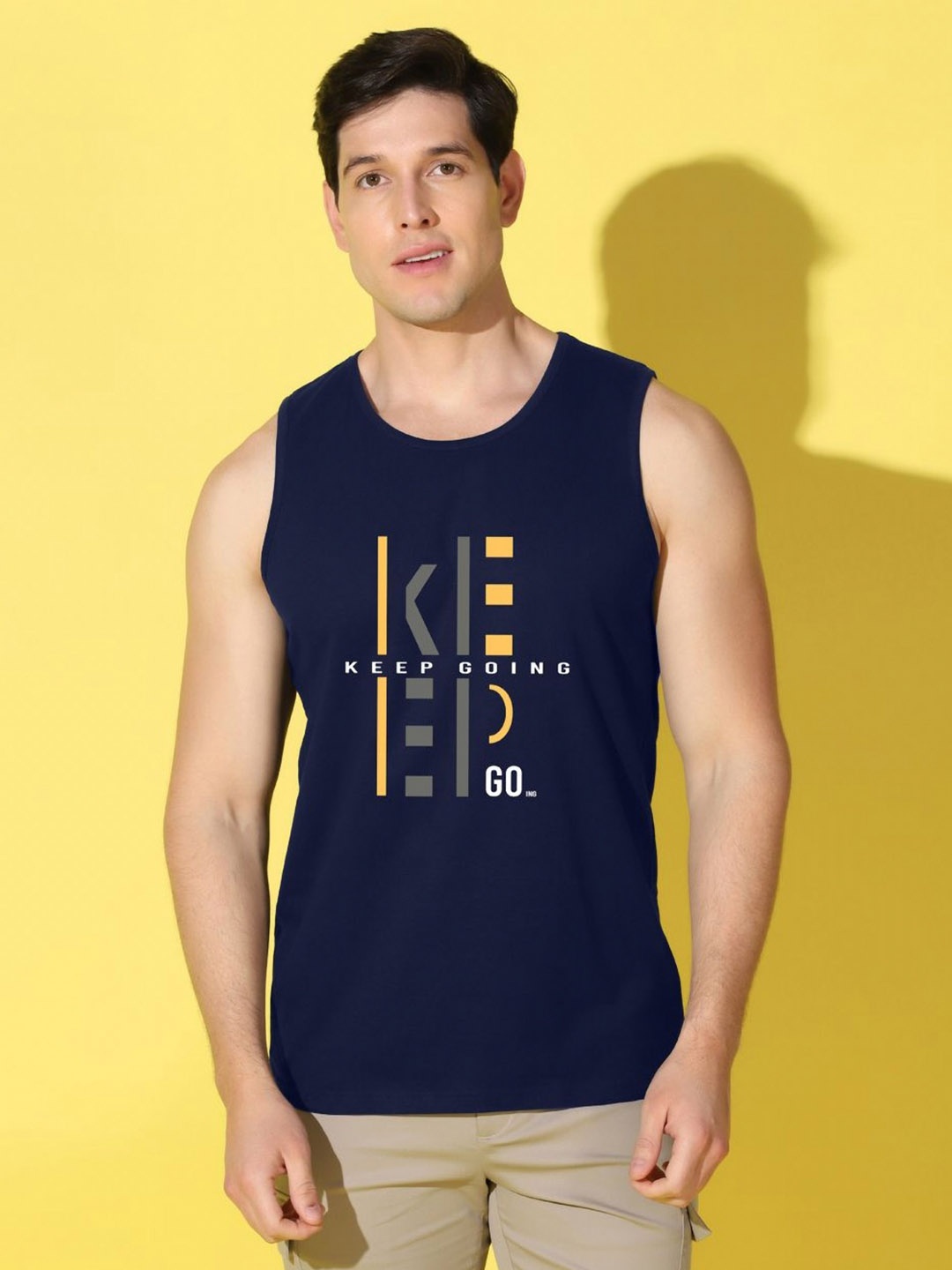 

SLOWLORIS Men Typography Printed Raw Edge Slim Fit T-shirt, Navy blue