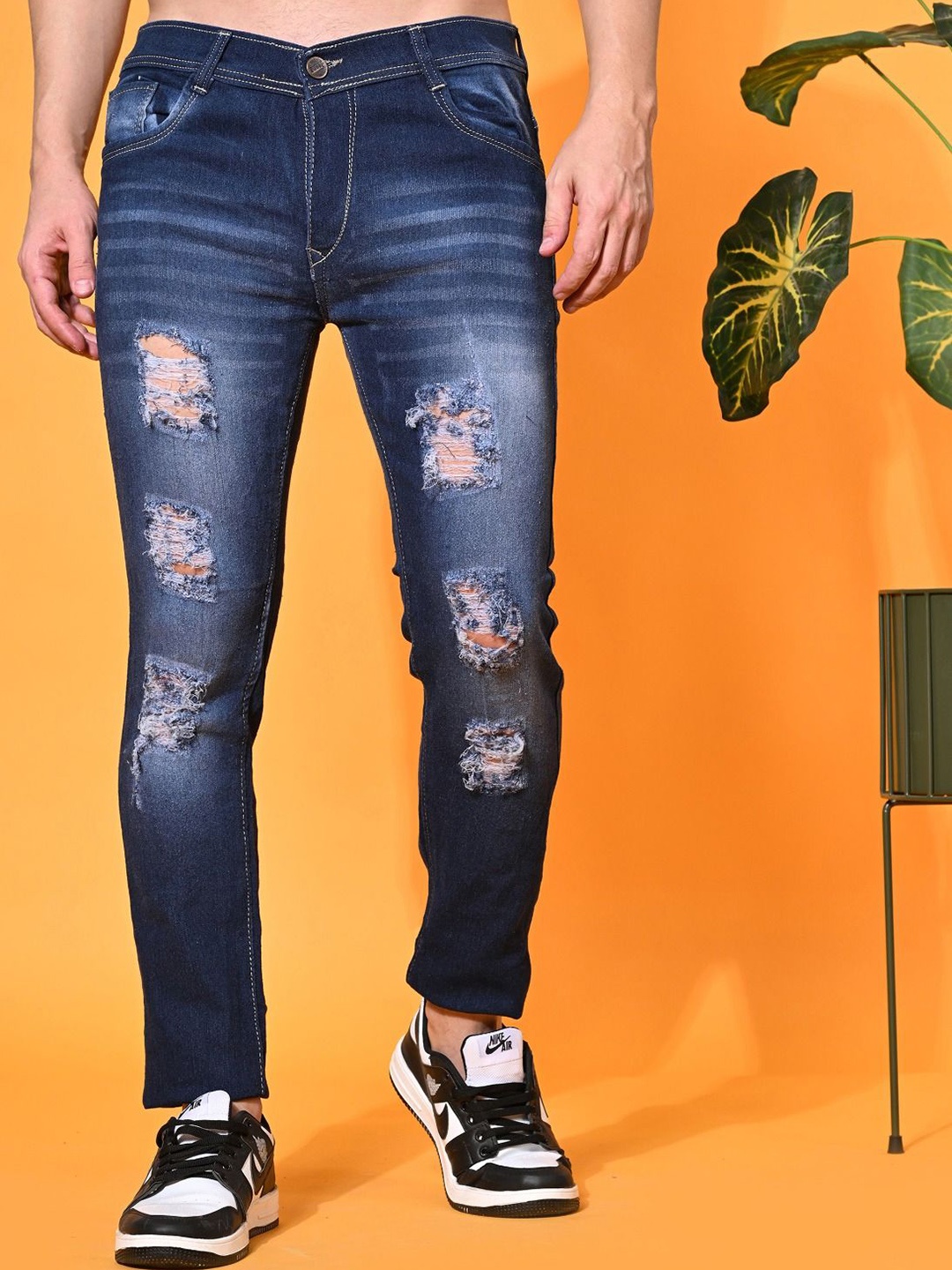 

LINARIA Men Cotton Classic Tapered Fit Highly Distressed Heavy Fade Jeans, Blue