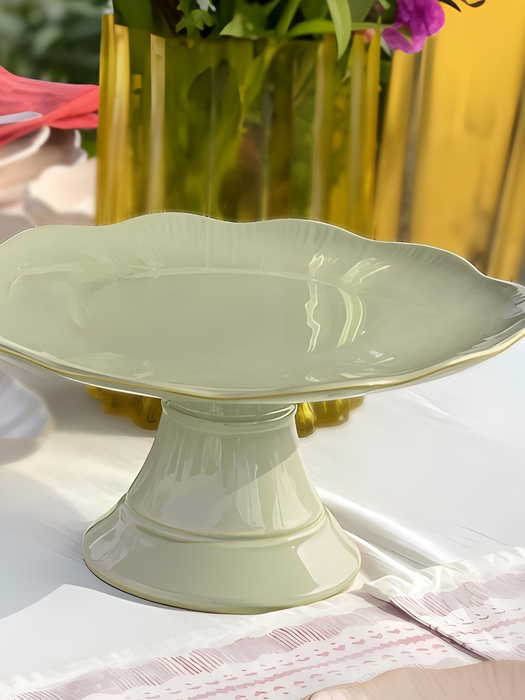 

IAAH Green Ceramic Cake Stand
