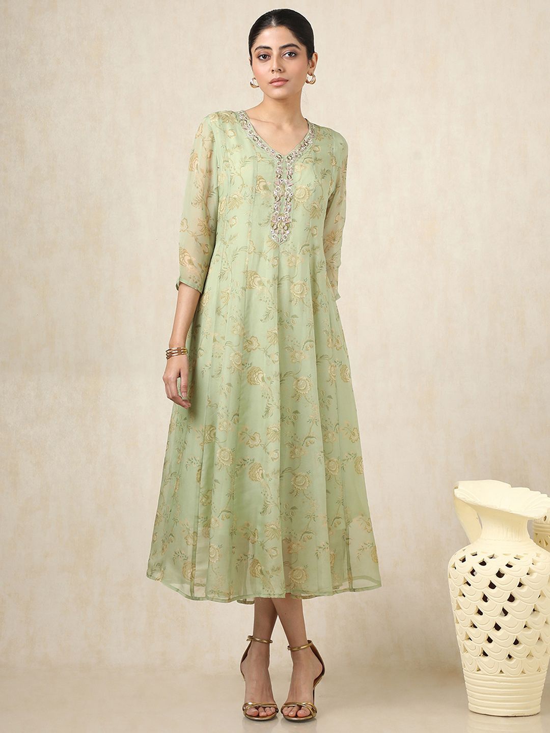 

Soch Women Floral Print A-Line Midi Dress, Green