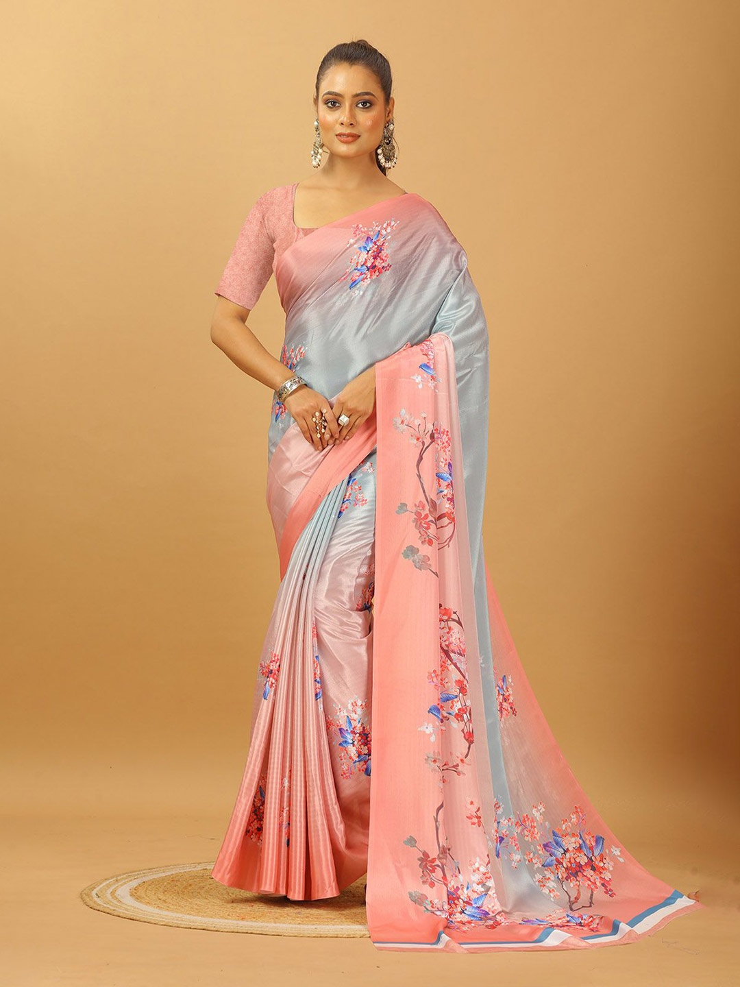 

VIRENDRA TEXTILES Floral Pure Crepe Saree, Pink