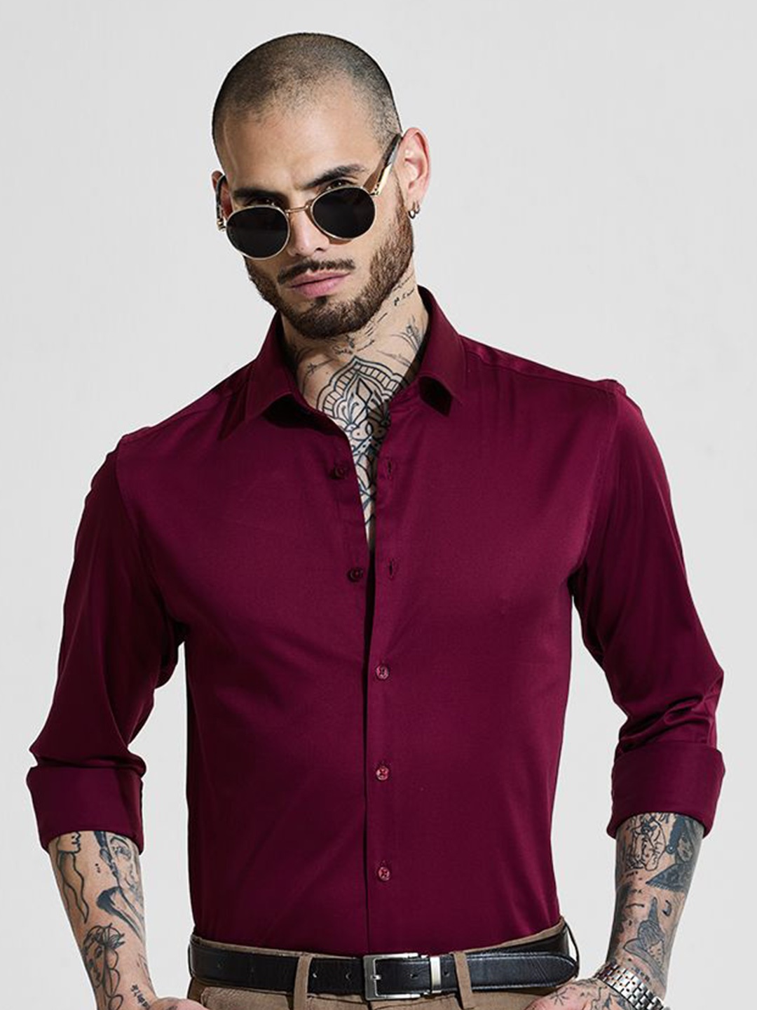 

Snitch Men Classic Slim Fit Spread Collar Solid Cotton Casual Shirt, Burgundy