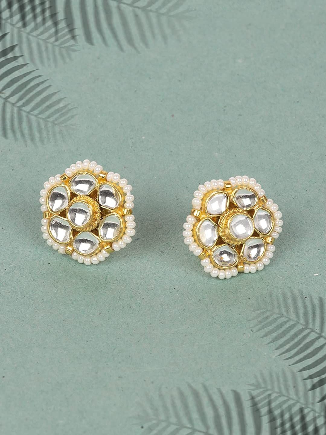 

House of Pataudi Gold-Plated Kundan Studded & Pearls Beaded Floral Studs