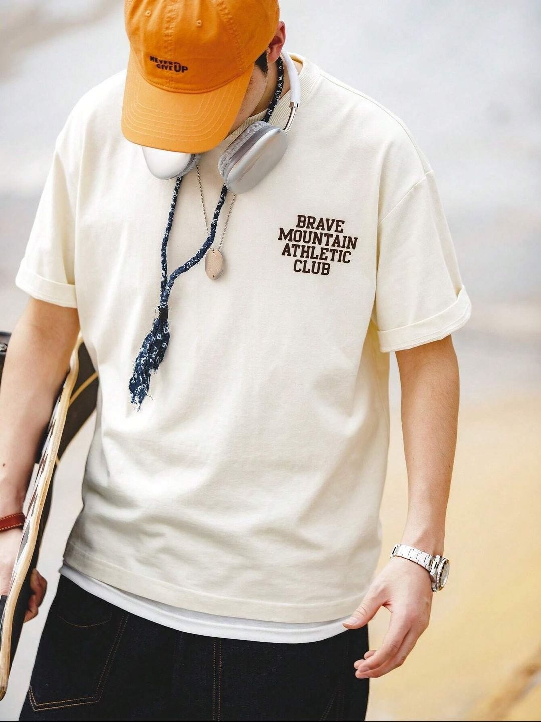

BAESD Men Printed Pockets T-shirt, Beige