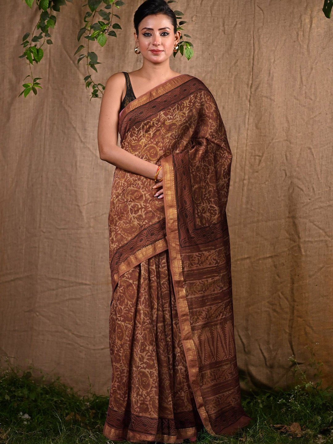 

Unnati Silks Pure Vanaspathi Block Printed Maheshwari Saree, Brown