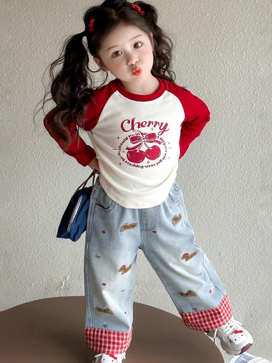 

LULU & SKY Girls Printed T-shirt with Trousers, Red