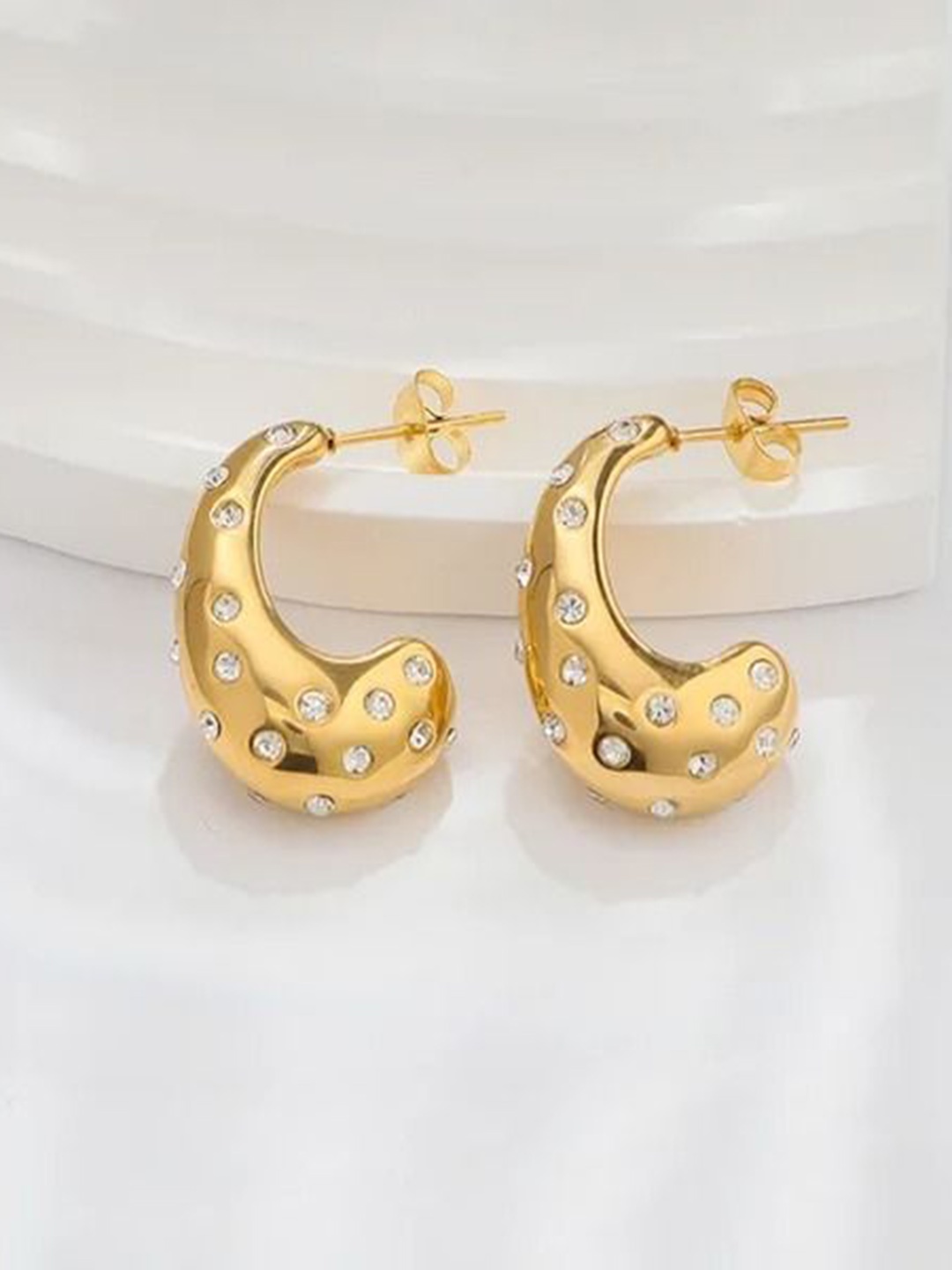 

ADC SHEMONA Sitara-Korean Stainless Steel Gold-Plated Stones Studded Teardrop Shaped Studs