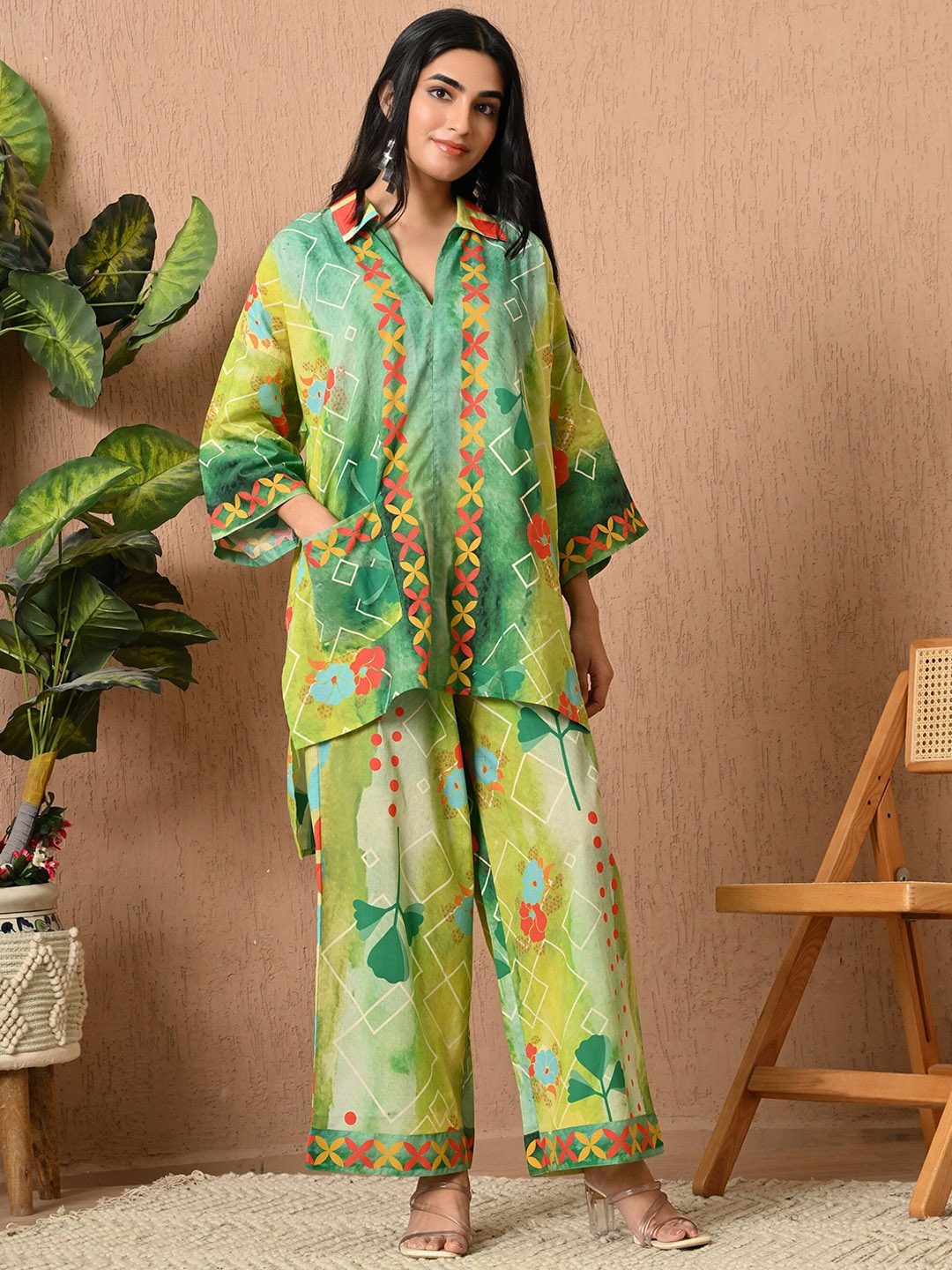 

YELLOW PARROT Printed Top With Palazzo Co-Ords, Green