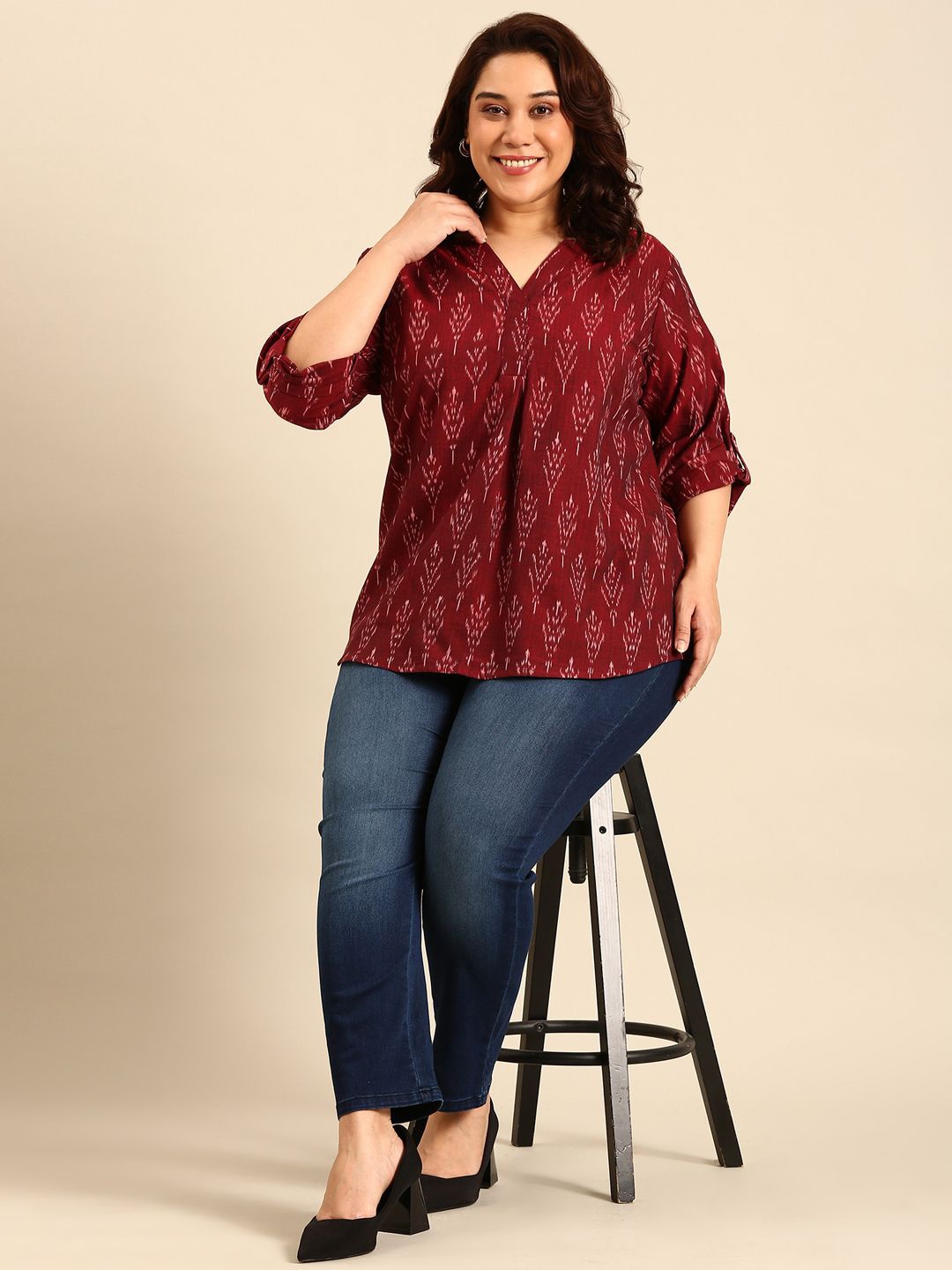 

The Pink Moon Women Ethnic Motifs Print Roll-Up Sleeves Cotton A-Line Top, Maroon