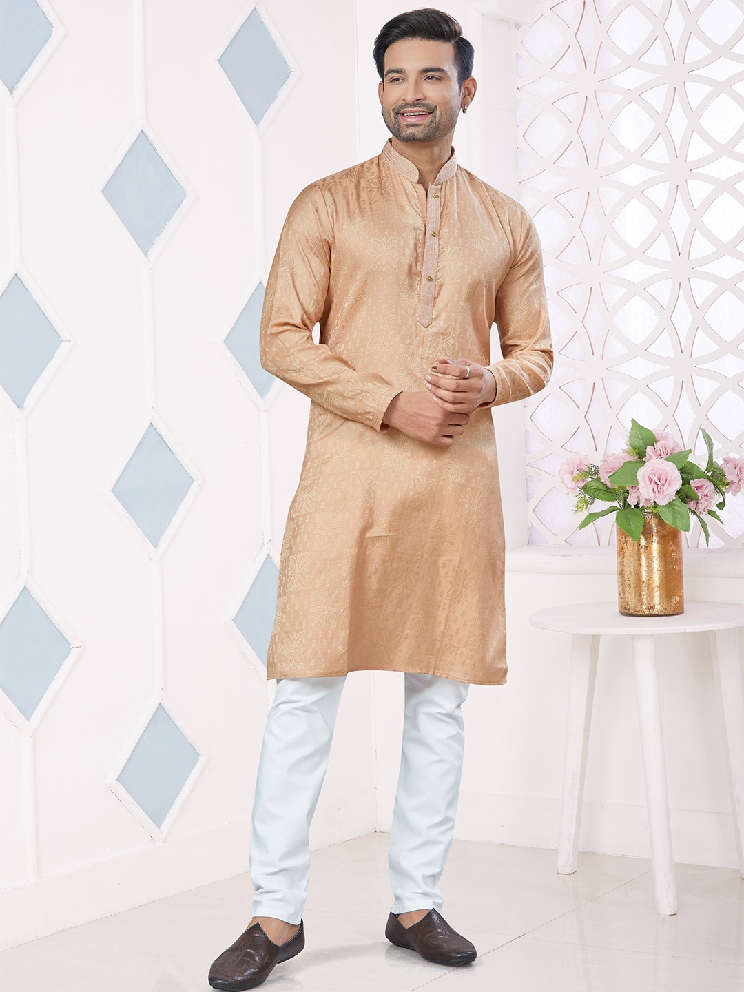 

OUTLUK Woven Design Mandarin Collar Art Silk Jacquard Kurta With Pyjamas, Nude