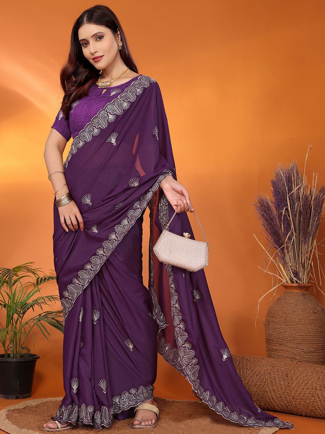 

FABMORA Floral Sequinned Pure Georgette Saree, Purple